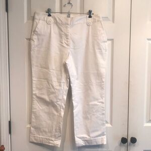 & Me brand size 16 white Capri pants- NWT
